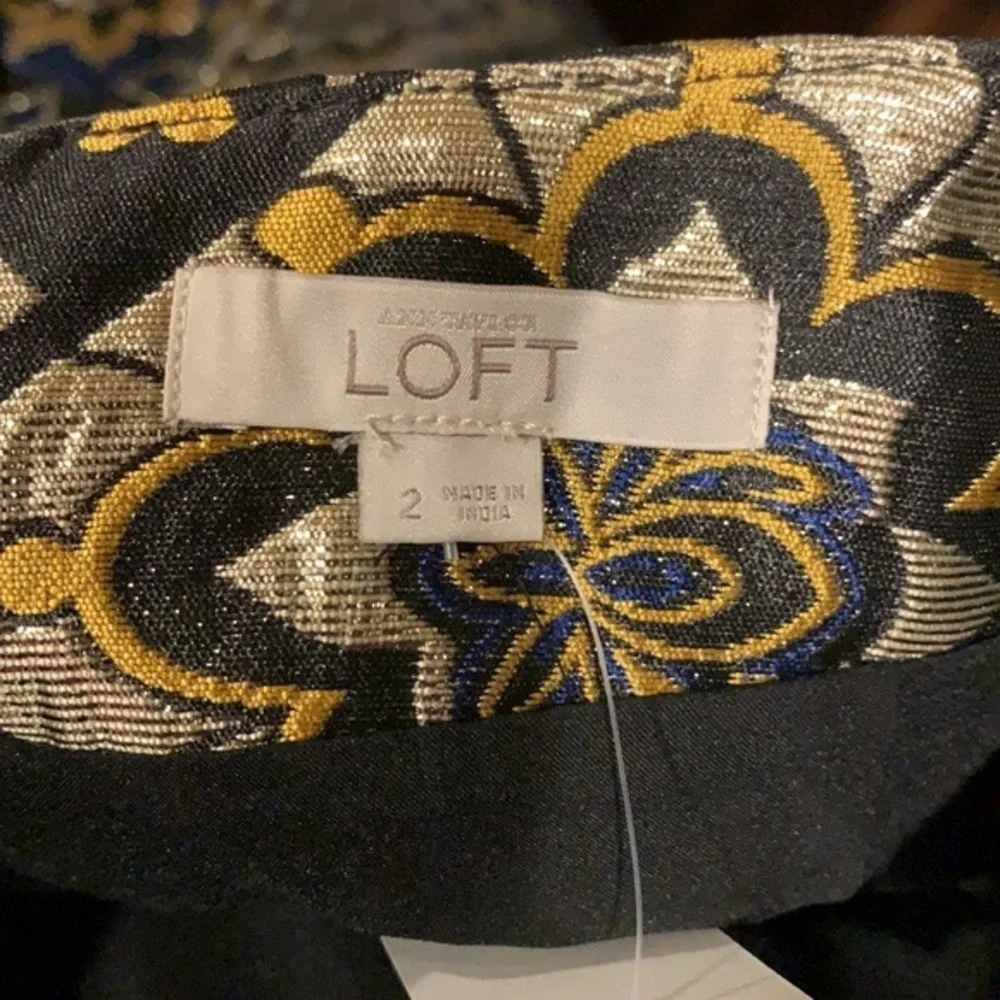 NWT Ann Taylor Loft Skirt 💛